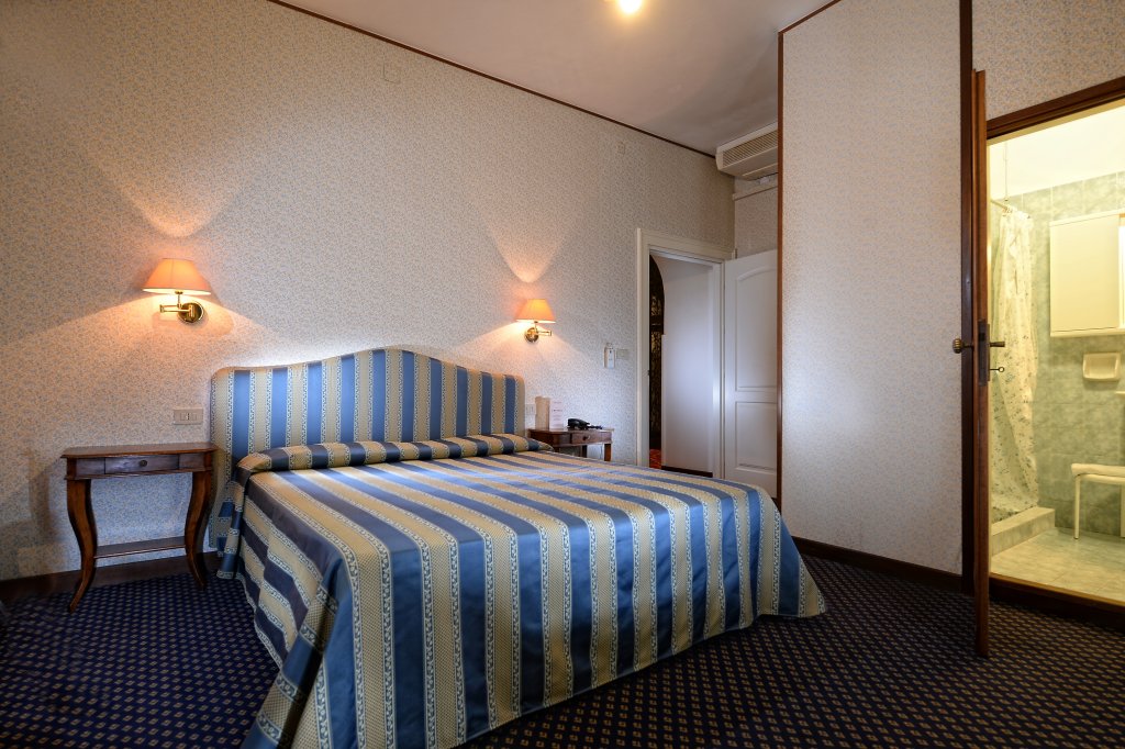 Фото Hotel La Meridiana