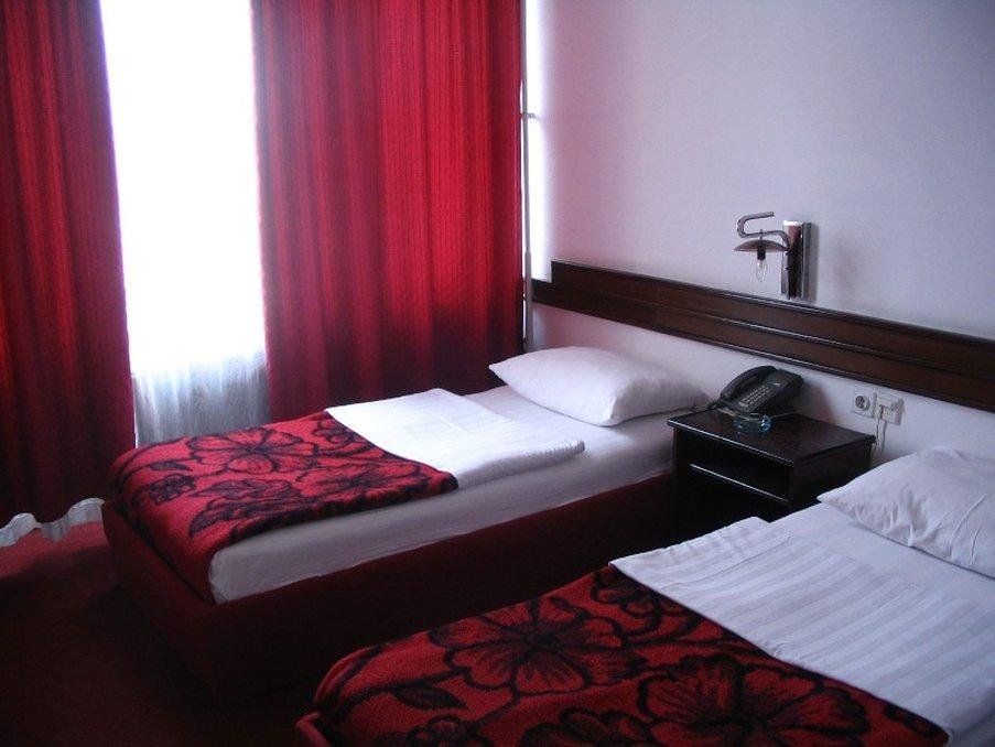 Фото Ambasador Hotel