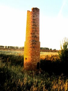 Руины кирпичной башни (Voronezh Region, Anninskiy District, Novozhiznenskoye selskoye poseleniye), landmark, attraction