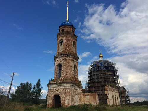 كنيسة أرثوذكسية Sreteniya Gospodnya v Ostrozhke Church ، اقليم بيرم كراي، صورة