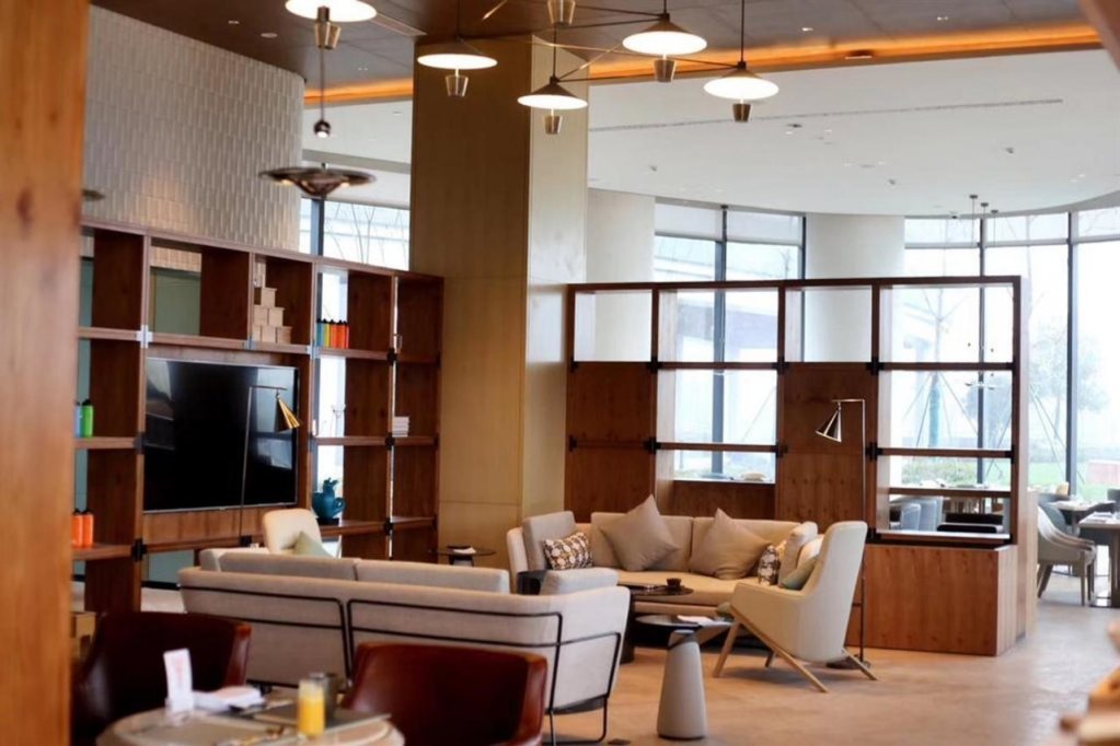 Фото Hualuxe Nanjing Yangtze River, an Ihg Hotel