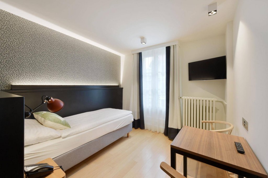 Фото The Pax Hotel