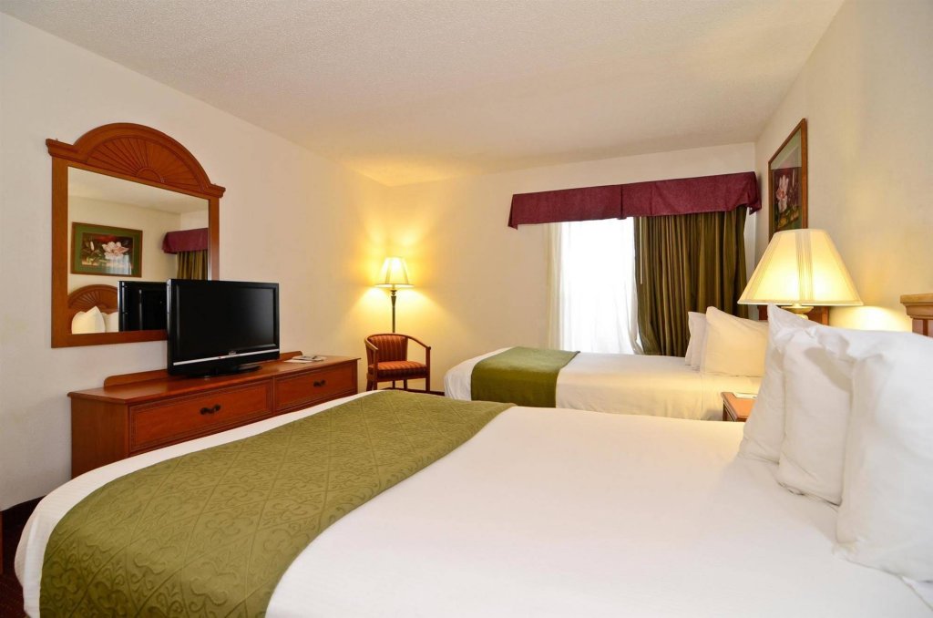 Фото Days Inn by Wyndham Panama City