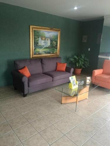 Гостиница Hotel Arrecifes в Сан-Хосе