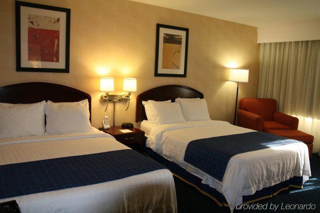 Фото Courtyard by Marriott Vacaville