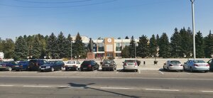 В.И. Ленин (Transnistria, Rîbnița, ploshchad Pobedy) ، نصب تذكاري للحرب، مقبرة جماعية