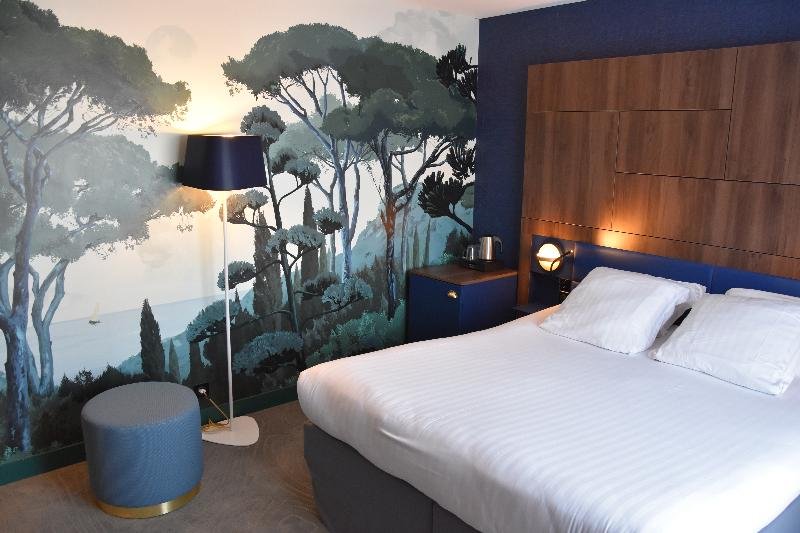 Фото Mercure Marseille Centre Bompard La Corniche