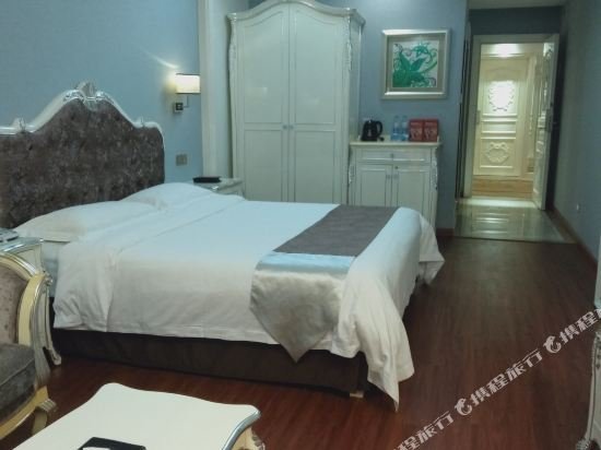 Фото Zhuhai Rongfeng Hotel