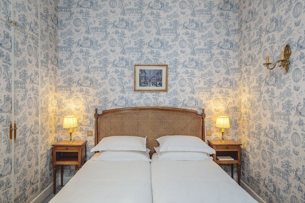 Фото Hôtel des Grandes Ecoles