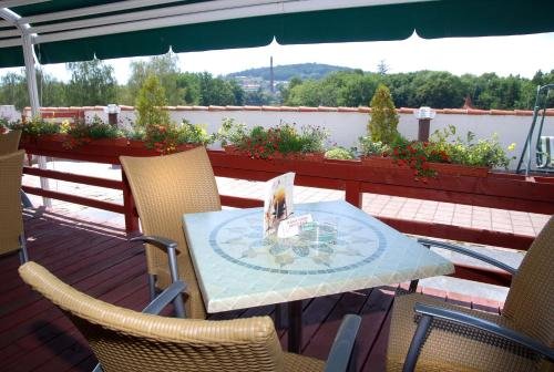 Фото Hotel Bílá Růže