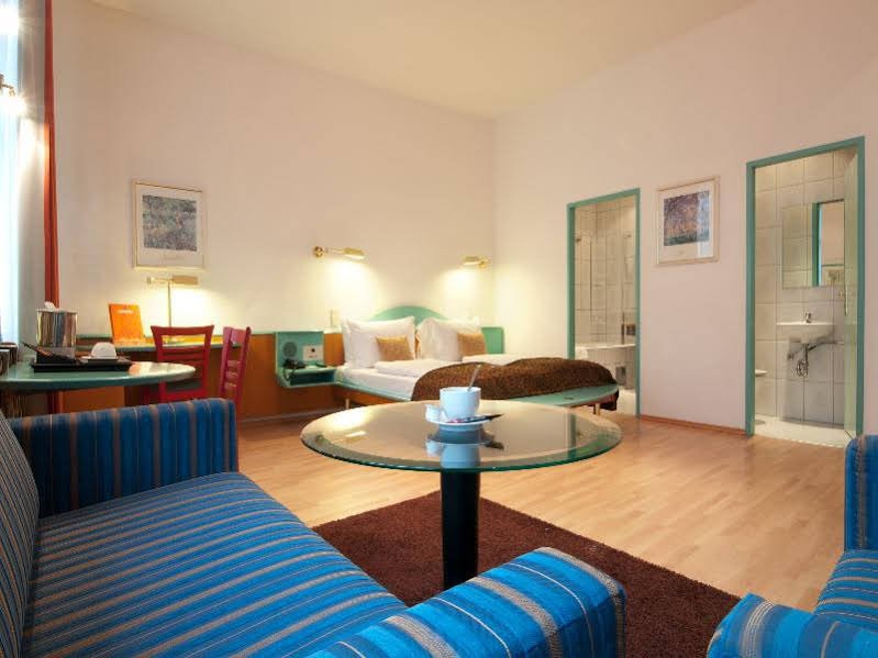 Фото Nestroy Wien Hotel