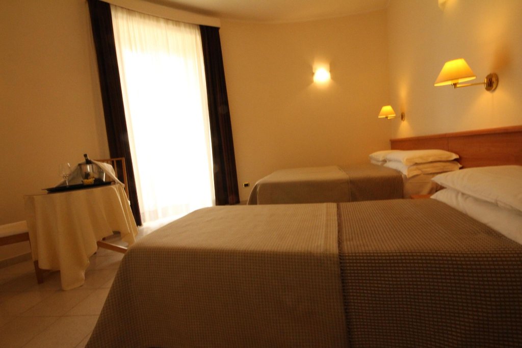 Фото Hotel Principe Eugenio