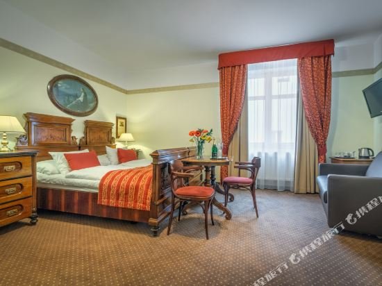 Фото Hotel Mucha