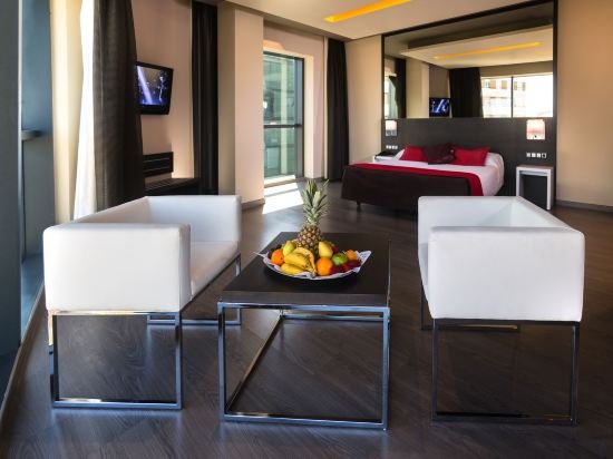 Фото Be Live City Center Talavera