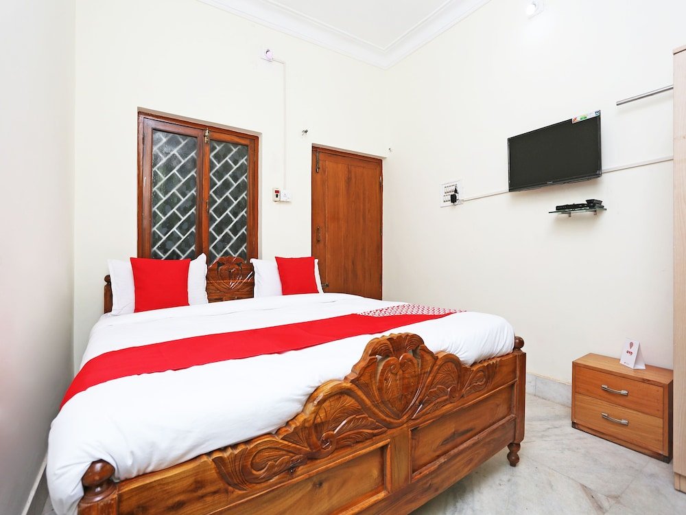 Фото Oyo 10510 Nayapalli
