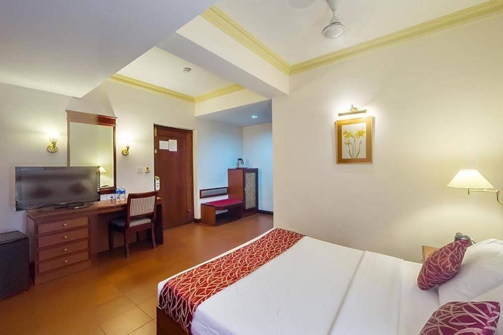 Фото Issacs Residency