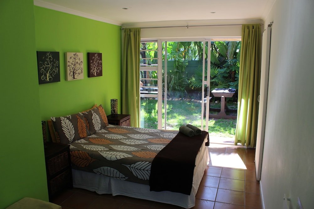 Фото Elements Lodge