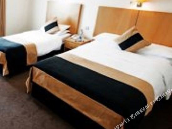 Фото La Mon Hotel And Country Club