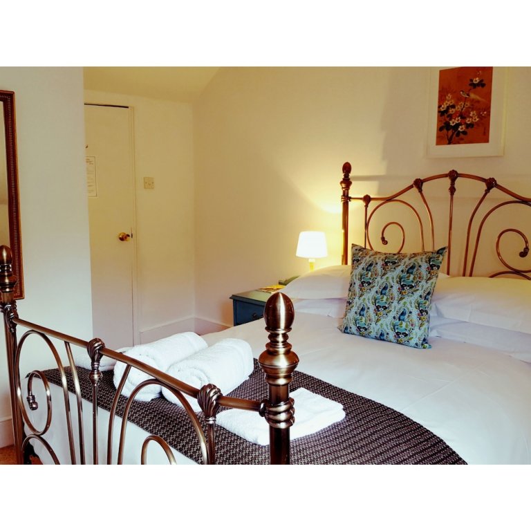 Фото Starlings Guest House