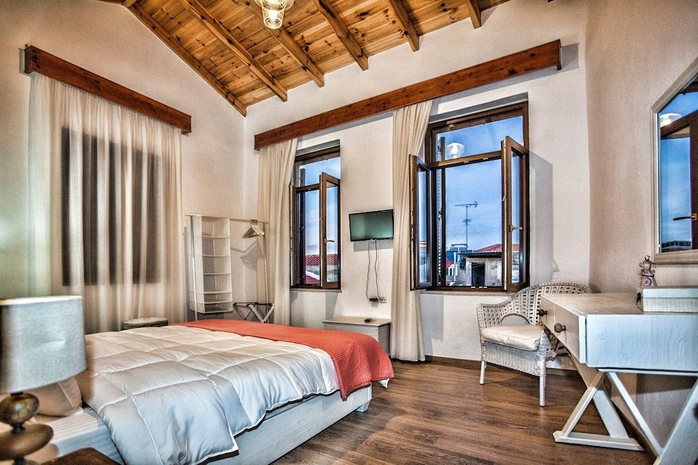 Фото Maya's Boutique Residence