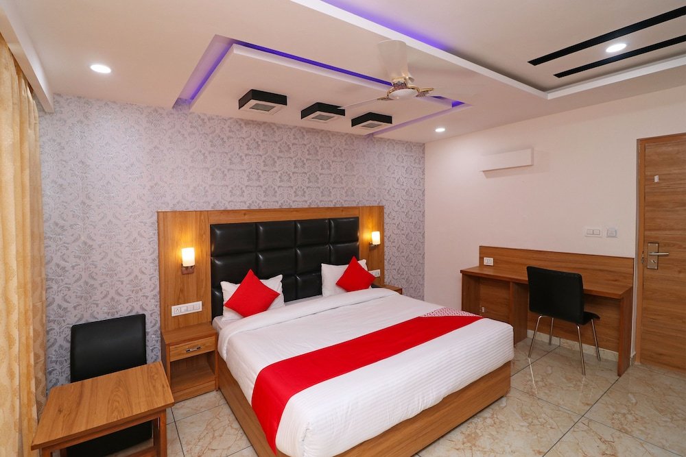 Фото Oyo 4751 Hotel Akashdeep