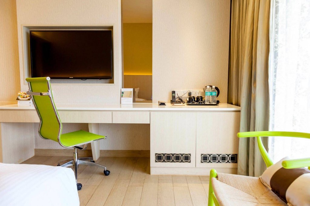 Фото Village Hotel Katong