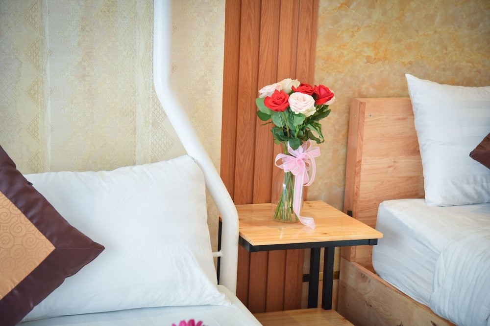 Фото Henry & Iris Hotel