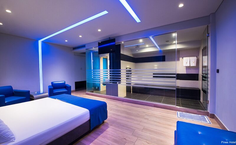 Фото Pines Hotel