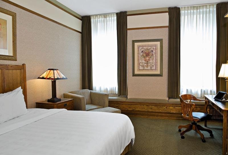 Фото Silversmith Hotel Chicago Downtown