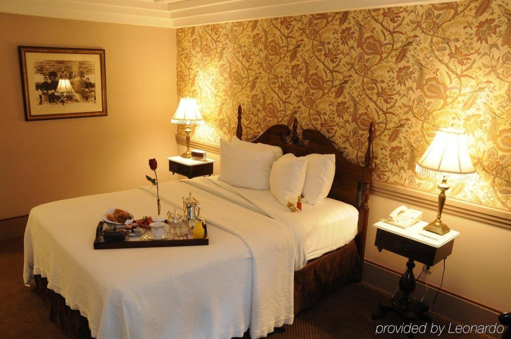 Фото The Clarkson Inn