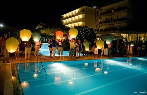 Внешний вид отеля Hotel Sirenetta в Езоле, фото 3