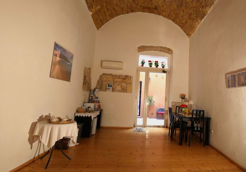 Гостиница B&b Note sulla Piazza в Кальяри