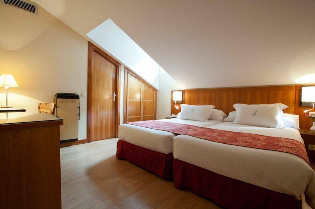 Фото Ateneo Hotel