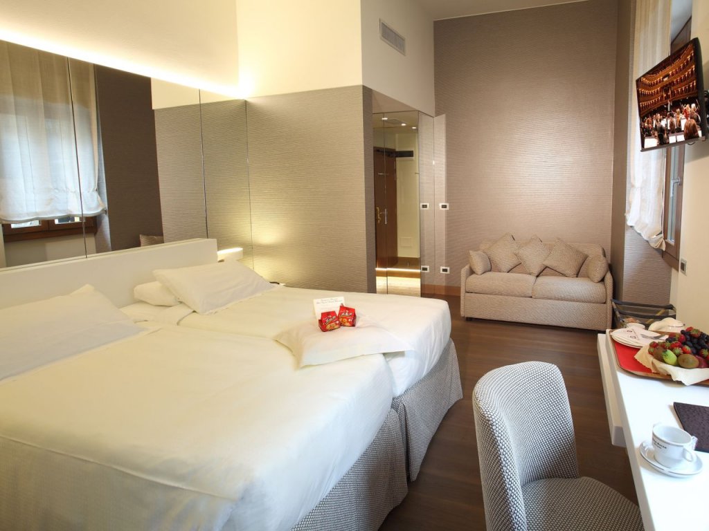 Фото Hotel Berna