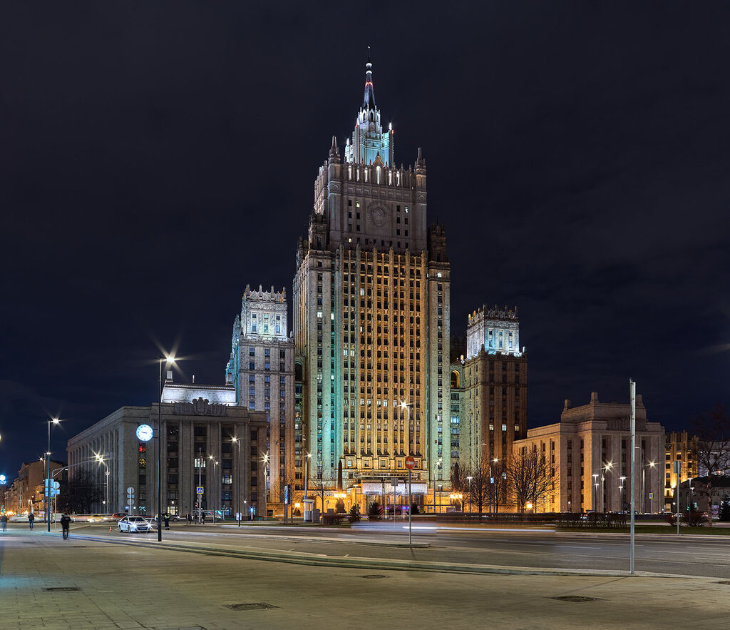 Смоленская площадь в москве