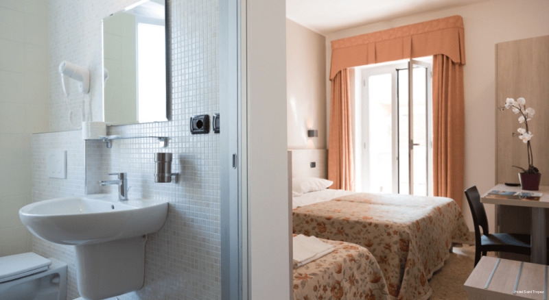 Фото Hotel Saint Tropez