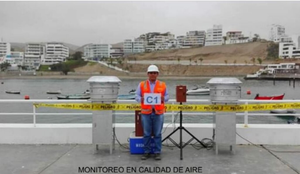 Chemical laboratory R Lab Sac, Lima, photo