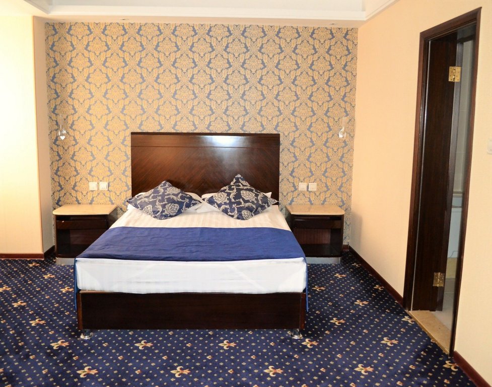 Фото Renion Hills Hotel