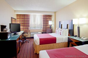 Holiday Inn Long Beach Downtown (Atlantic Avenue, 1133), hotel