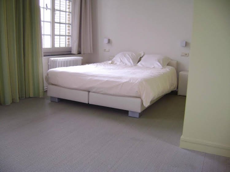 Фото Hotel Amaryllis Veurne