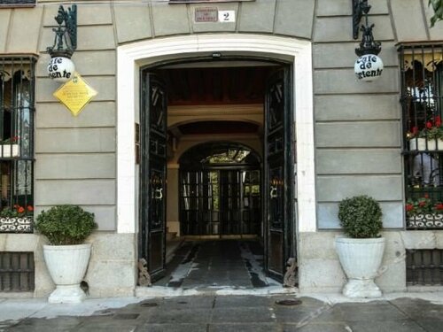 Гостиница Hostal Central Palace Madrid в Мадриде