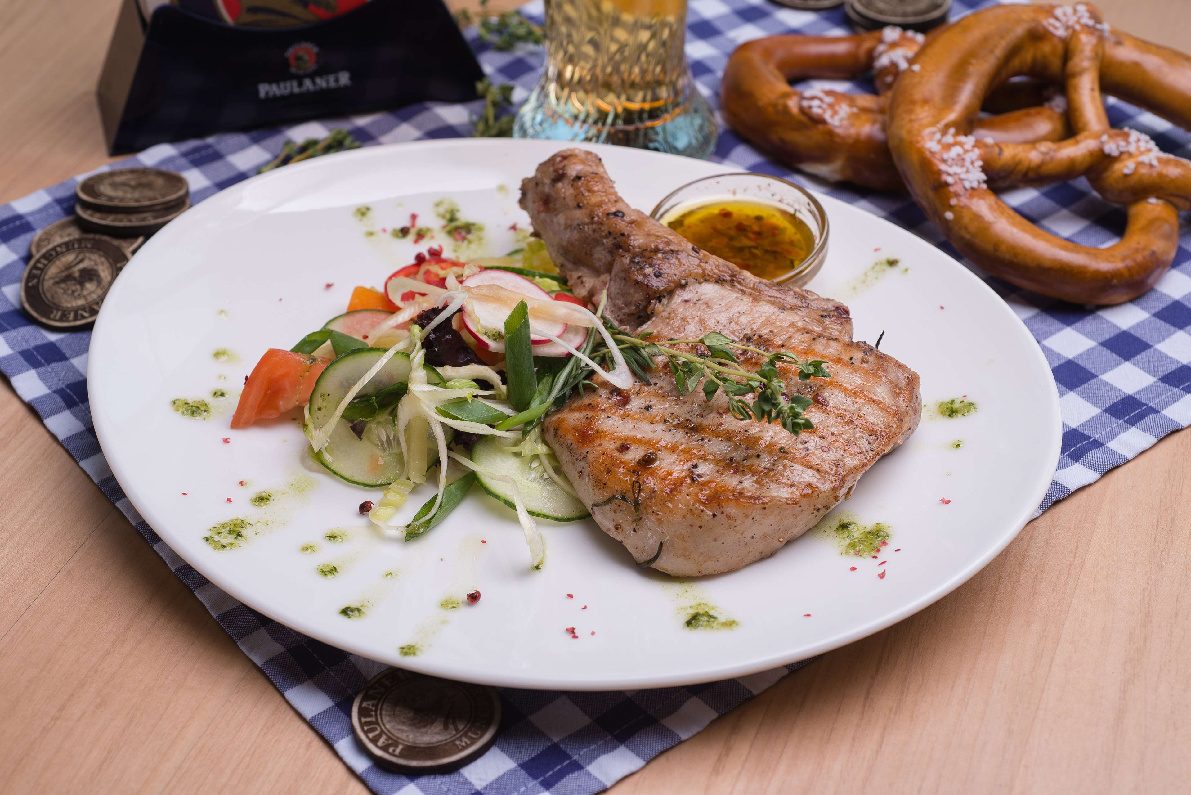 Фото Cosmos Novosibirsk Hotel