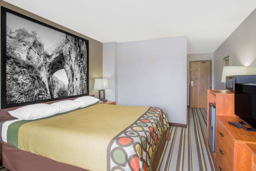 Фото Super 8 by Wyndham Abingdon Va