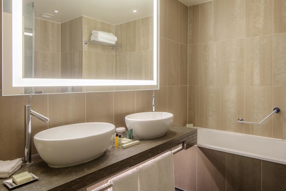 Фото Hilton London Tower Bridge