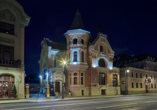 Qora yigit ikkalasini ham sikadi