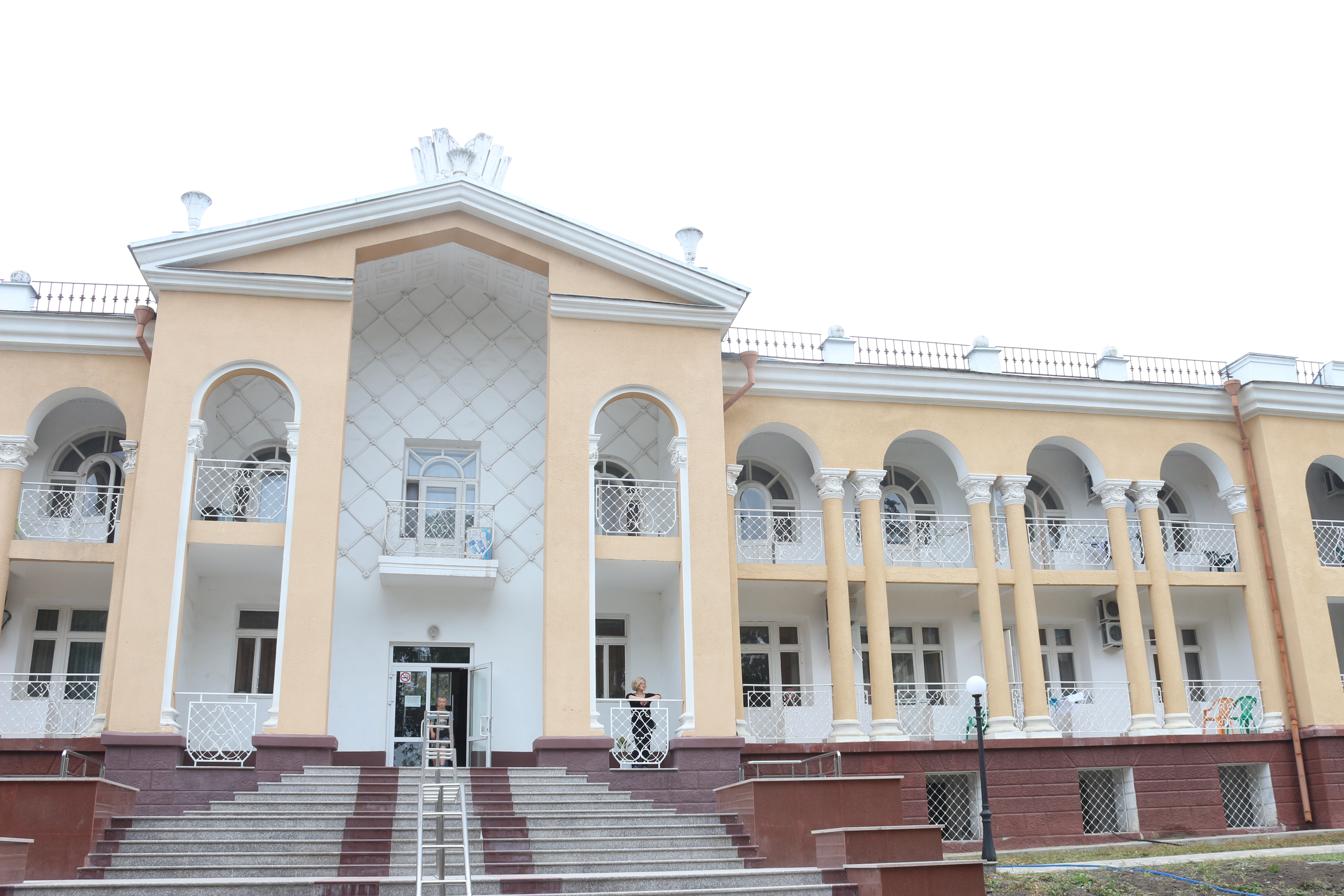 Фото отеля 1