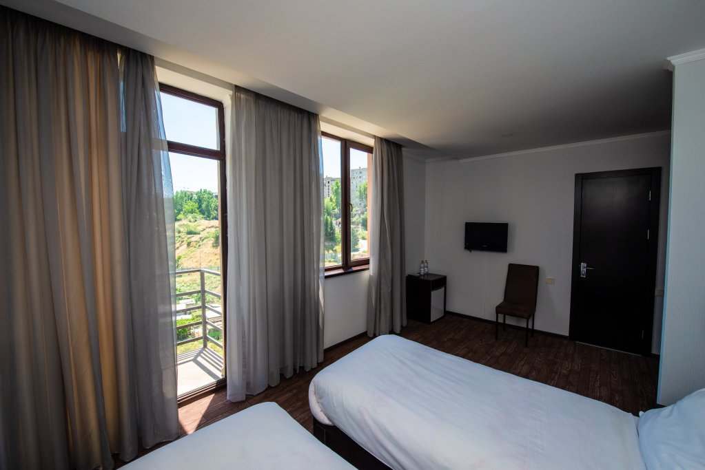 Фото Hotel Shine Palace