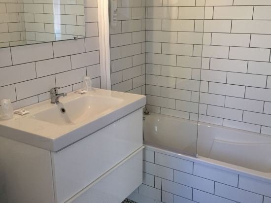 Фото Au Patio Morand Hotel