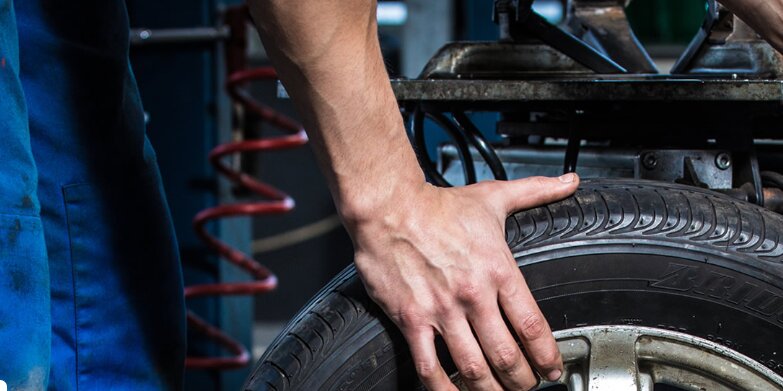Auto parts and auto goods store Pelaez Amortiguadores Y Amortiguadores - Bogotá, Bogota, photo