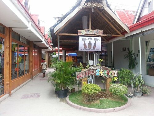 Гостиница Homeland Tourister's Apartelle Boracay